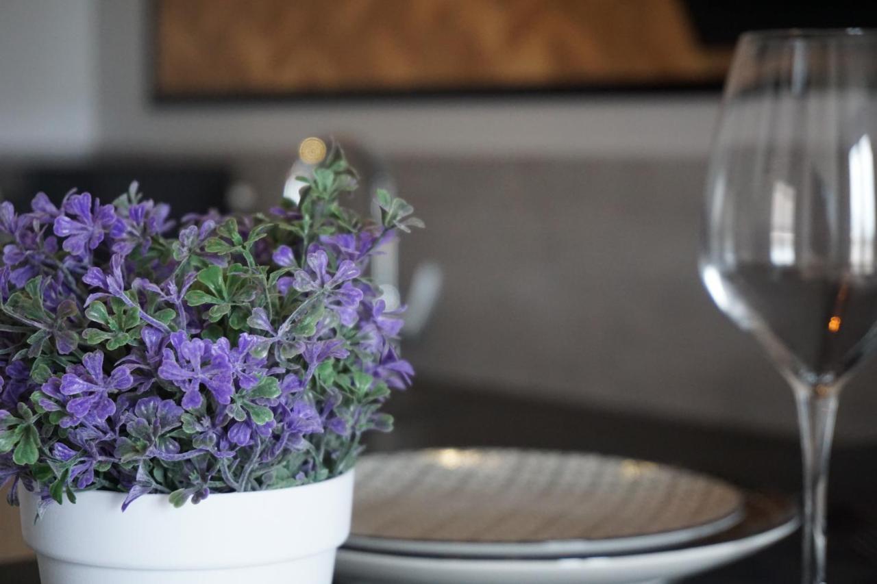 Appart Chic & Moderne Avec Balcon ลารอช-ซูร์-ยง ภายนอก รูปภาพ